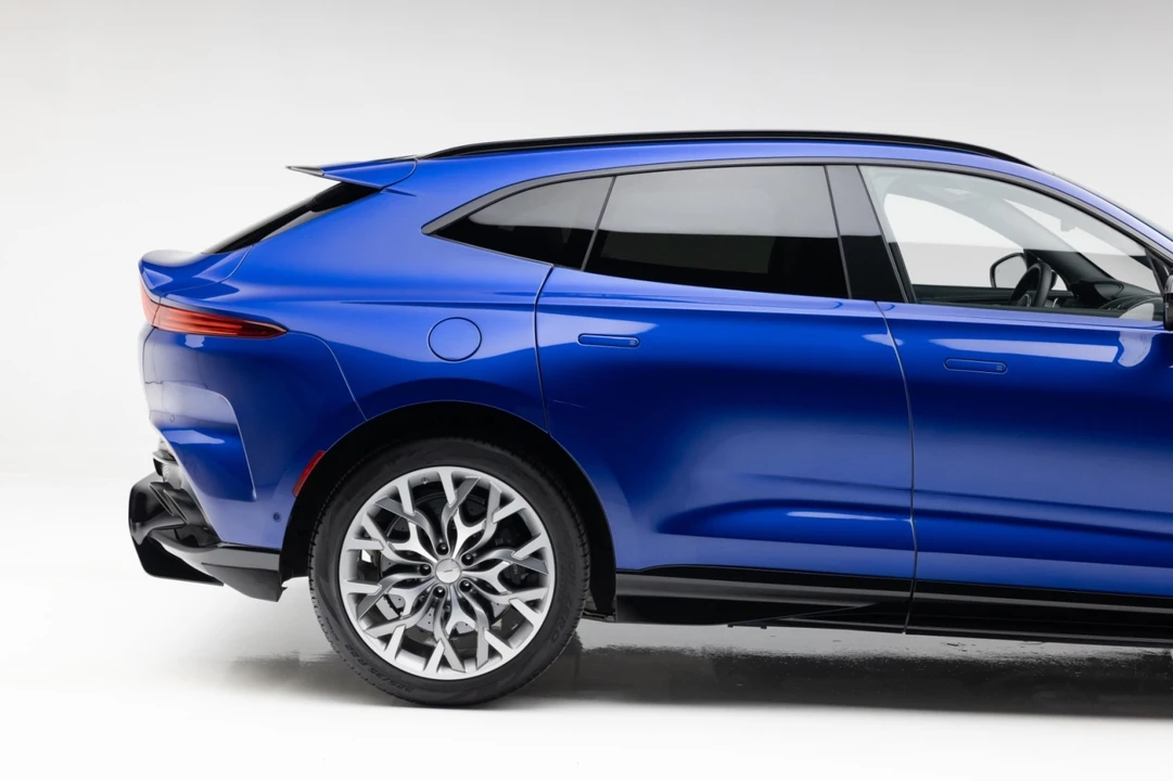 2023 Aston Martin DBX 707 - Image 17 of 21