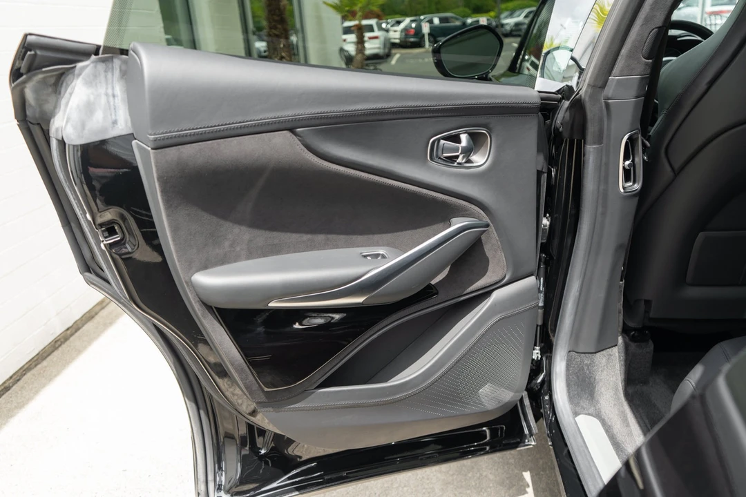 2023 Aston Martin DBX 707 - Image 28 of 31