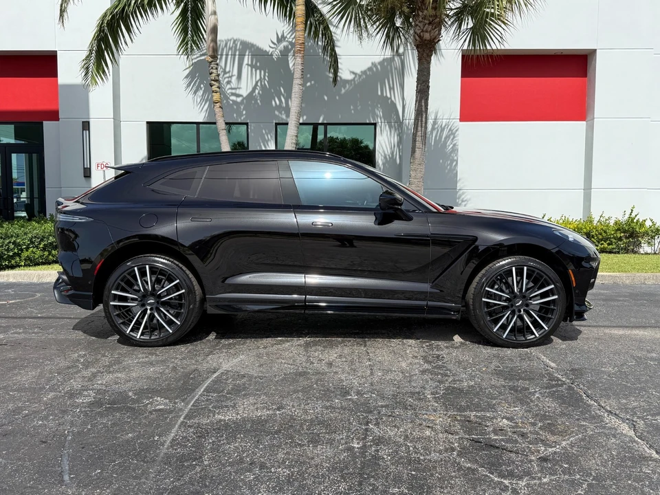 2023 Aston Martin DBX 707 - Image 2 of 31