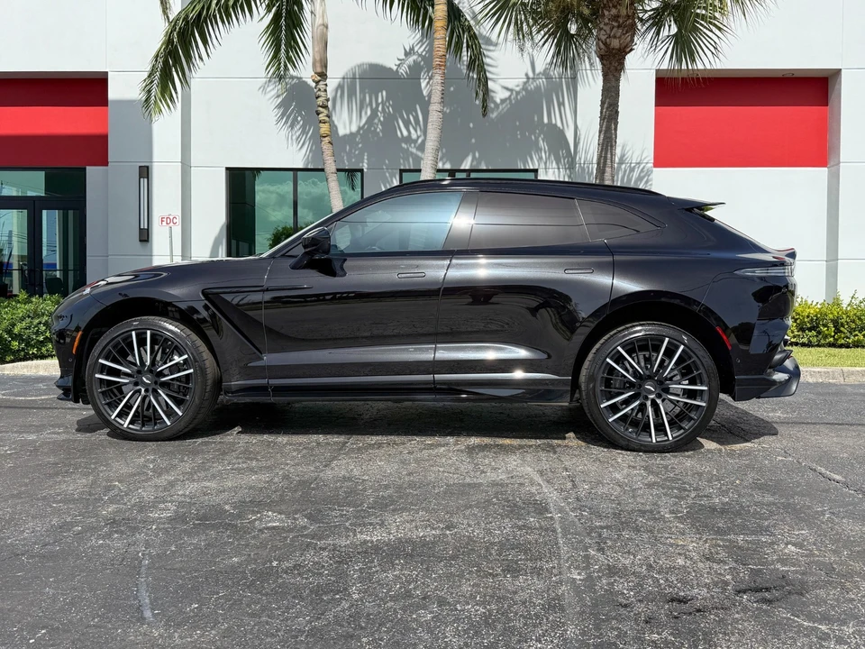 2023 Aston Martin DBX 707 - Image 11 of 31