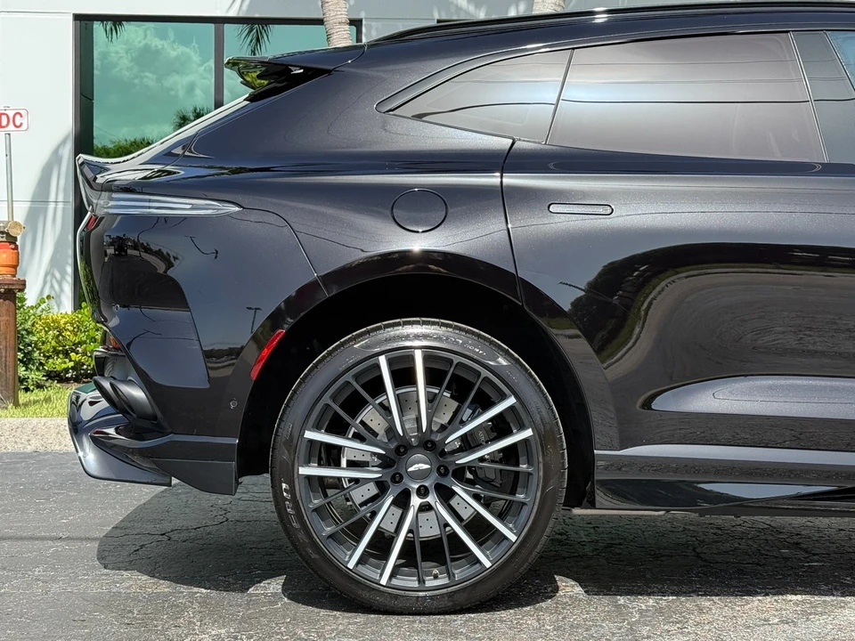 2023 Aston Martin DBX 707 - Image 4 of 31