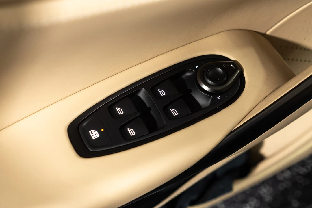 2023 Aston Martin DBX 707 - Image 29 of 31