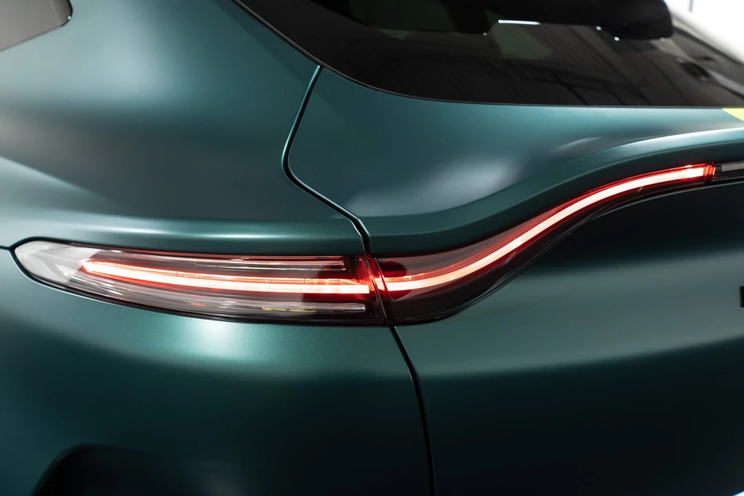 2023 Aston Martin DBX 707 - Image 17 of 31