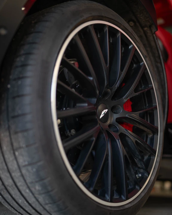 2023 Aston Martin DBX 707 - Image 26 of 31