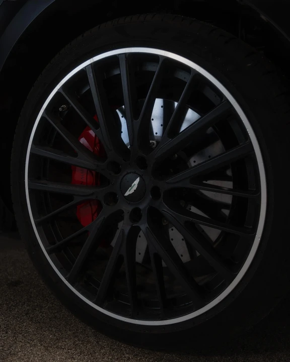 2023 Aston Martin DBX 707 - Image 24 of 31