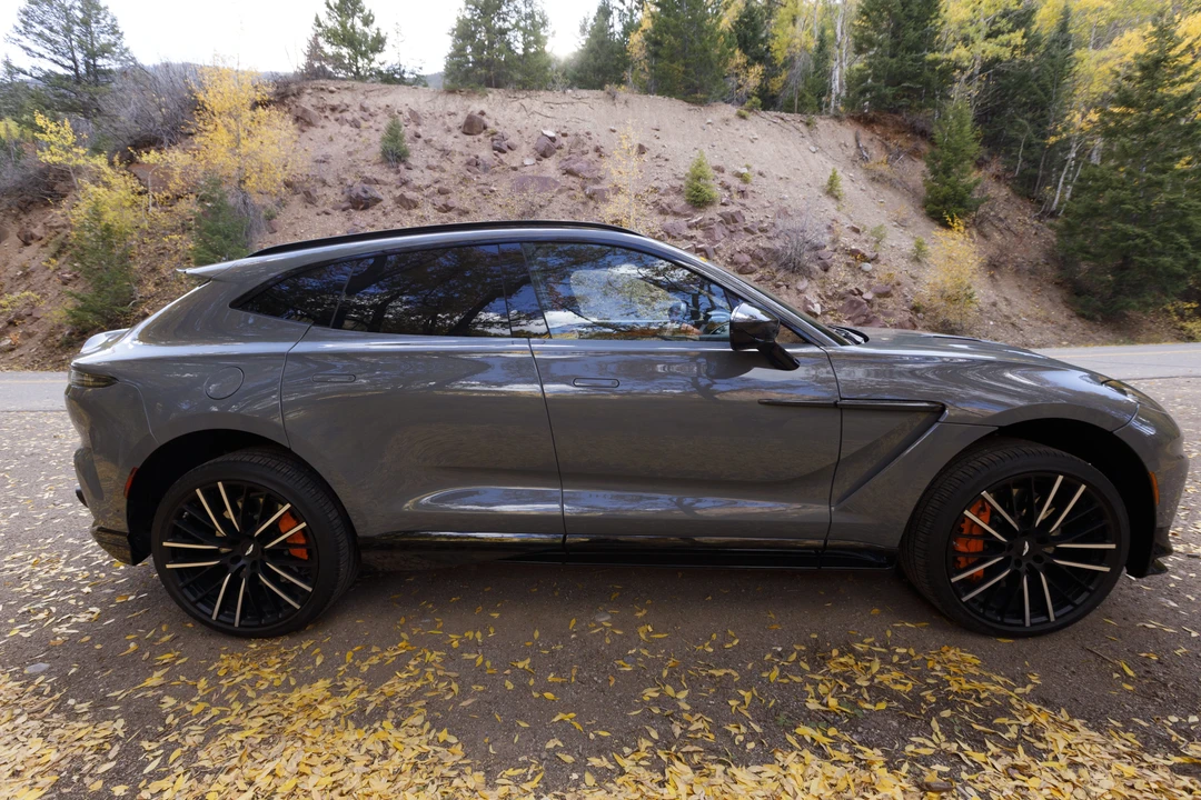 2023 Aston Martin DBX 707 - Image 26 of 31