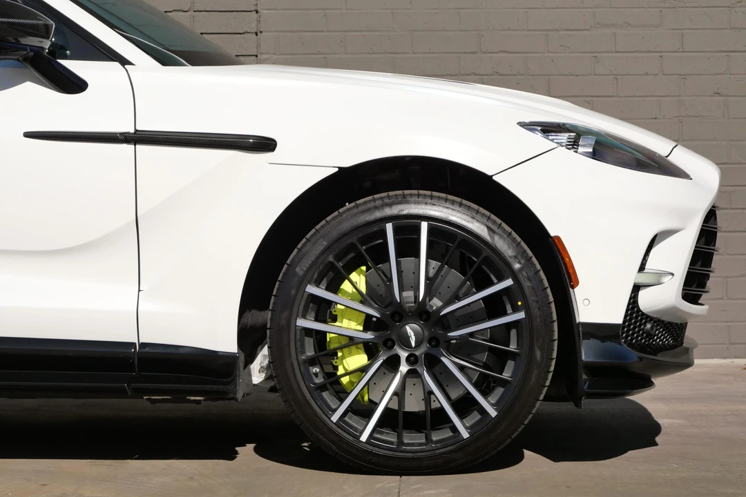 2023 Aston Martin DBX 707 - Image 16 of 31