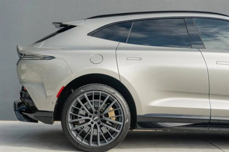 2023 Aston Martin DBX - Image 16 of 20