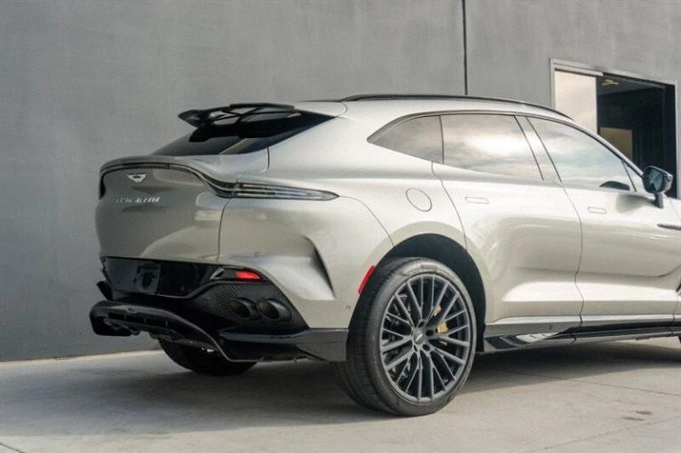 2023 Aston Martin DBX - Image 18 of 20