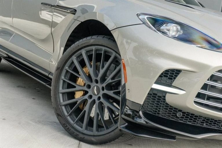 2023 Aston Martin DBX - Image 14 of 20