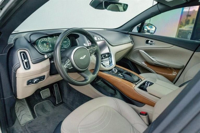 2023 Aston Martin DBX - Image 10 of 20