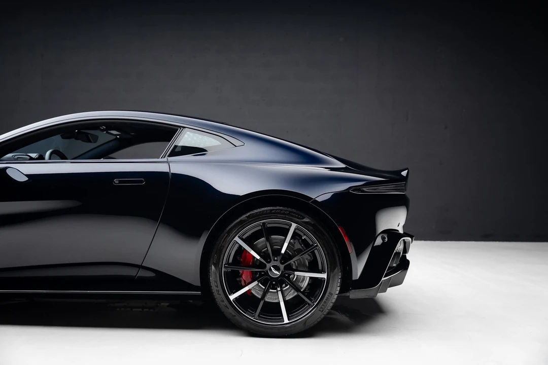 2023 Aston Martin V8 Vantage (2019+) - Image 19 of 31