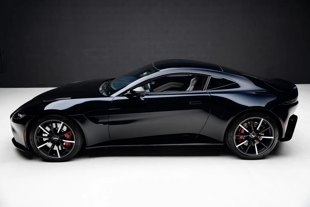2023 Aston Martin V8 Vantage (2019+) - Image 15 of 31