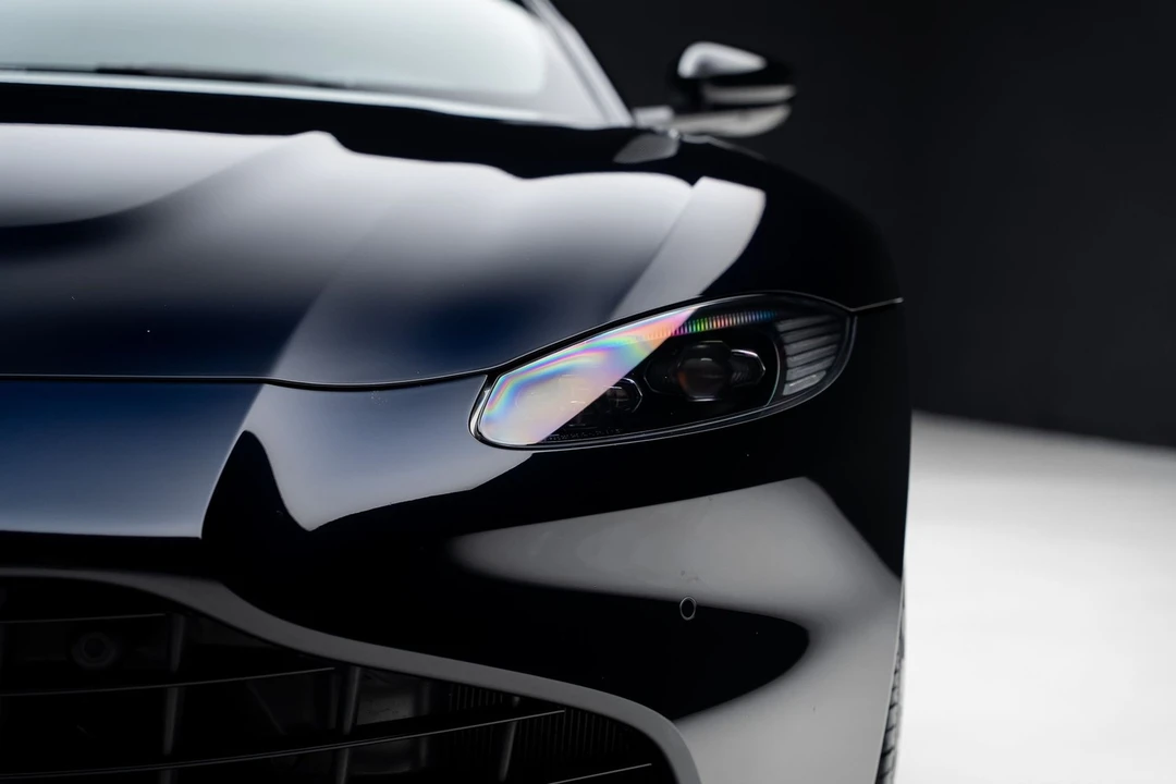 2023 Aston Martin V8 Vantage (2019+) - Image 9 of 31