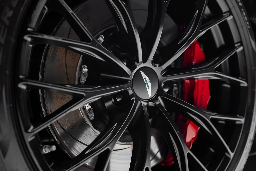 2023 Aston Martin V8 Vantage (2019+) - Image 24 of 31