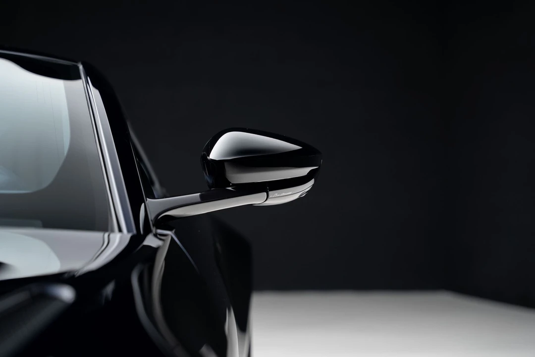 2023 Aston Martin V8 Vantage (2019+) - Image 14 of 31