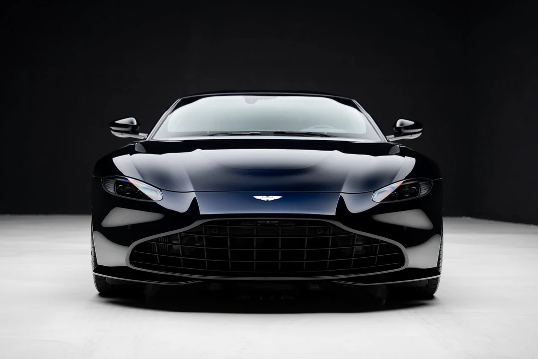 2023 Aston Martin V8 Vantage (2019+) - Image 7 of 31