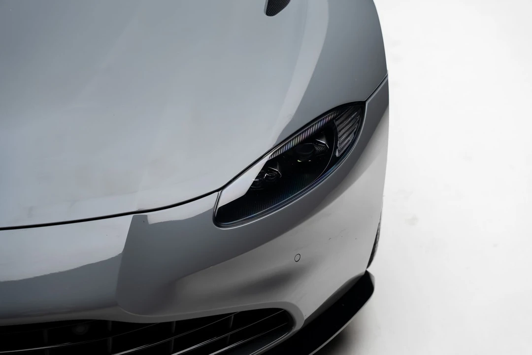 2023 Aston Martin V8 Vantage (2019+) - Image 13 of 31