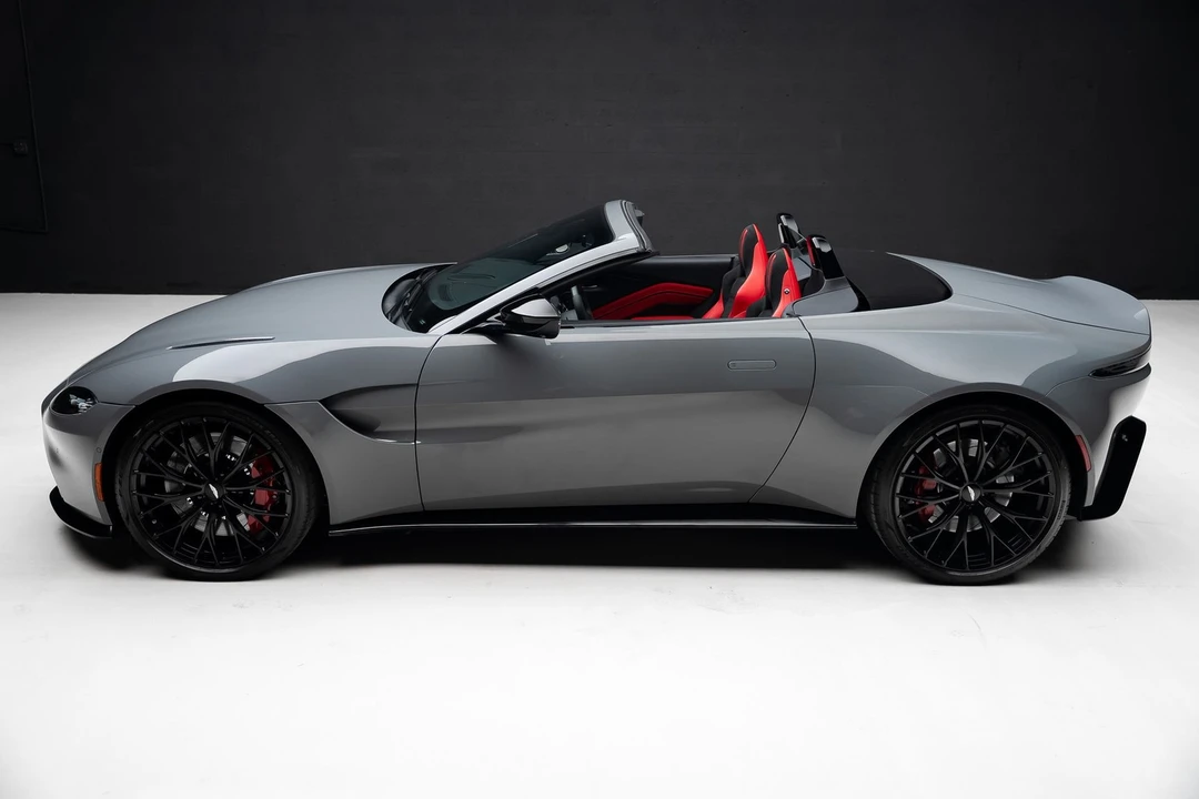 2023 Aston Martin V8 Vantage (2019+) - Image 18 of 31