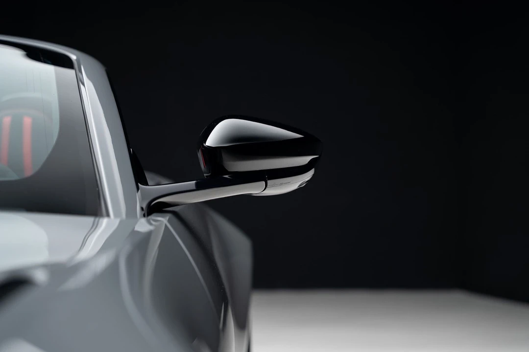 2023 Aston Martin V8 Vantage (2019+) - Image 17 of 31