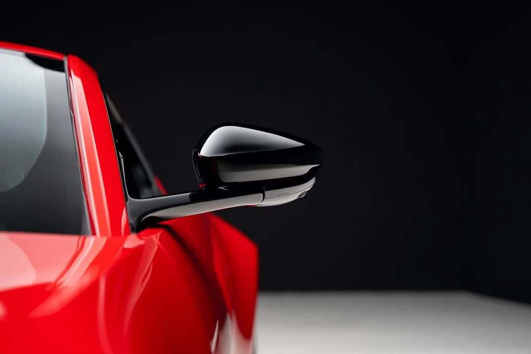2023 Aston Martin V8 Vantage (2019+) - Image 15 of 31