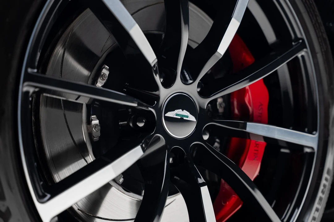 2023 Aston Martin V8 Vantage (2019+) - Image 21 of 31