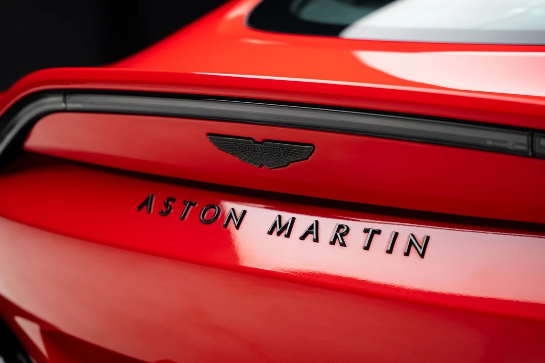 2023 Aston Martin Vantage - Image 29 of 31