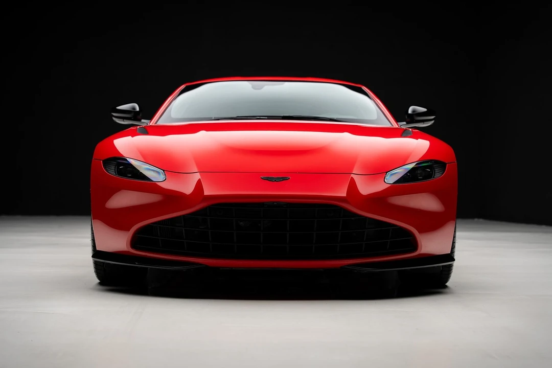 2023 Aston Martin Vantage - Image 8 of 31
