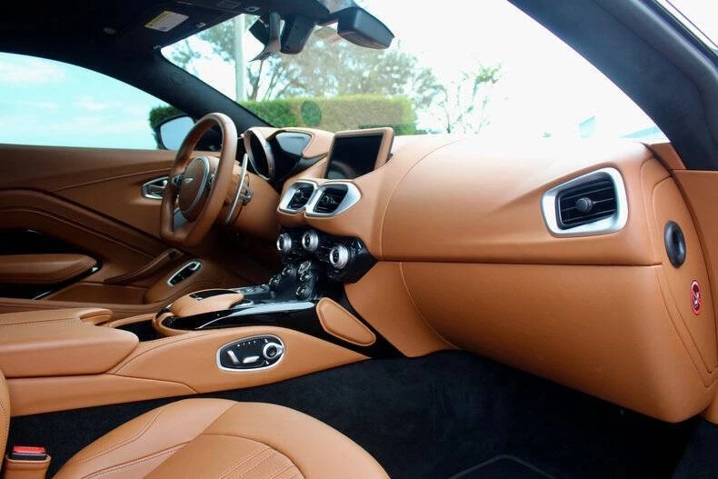 2023 Aston Martin Vantage - Image 30 of 31