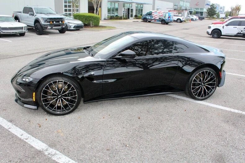 2023 Aston Martin Vantage - Image 23 of 31