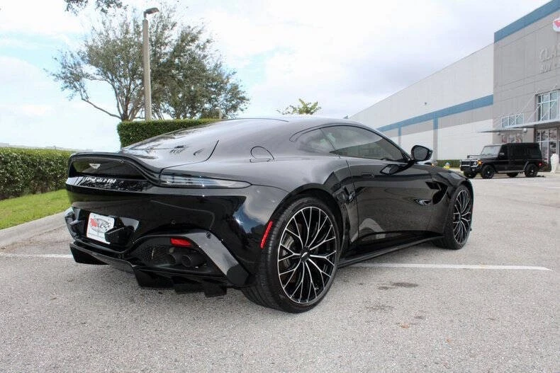 2023 Aston Martin Vantage - Image 14 of 31