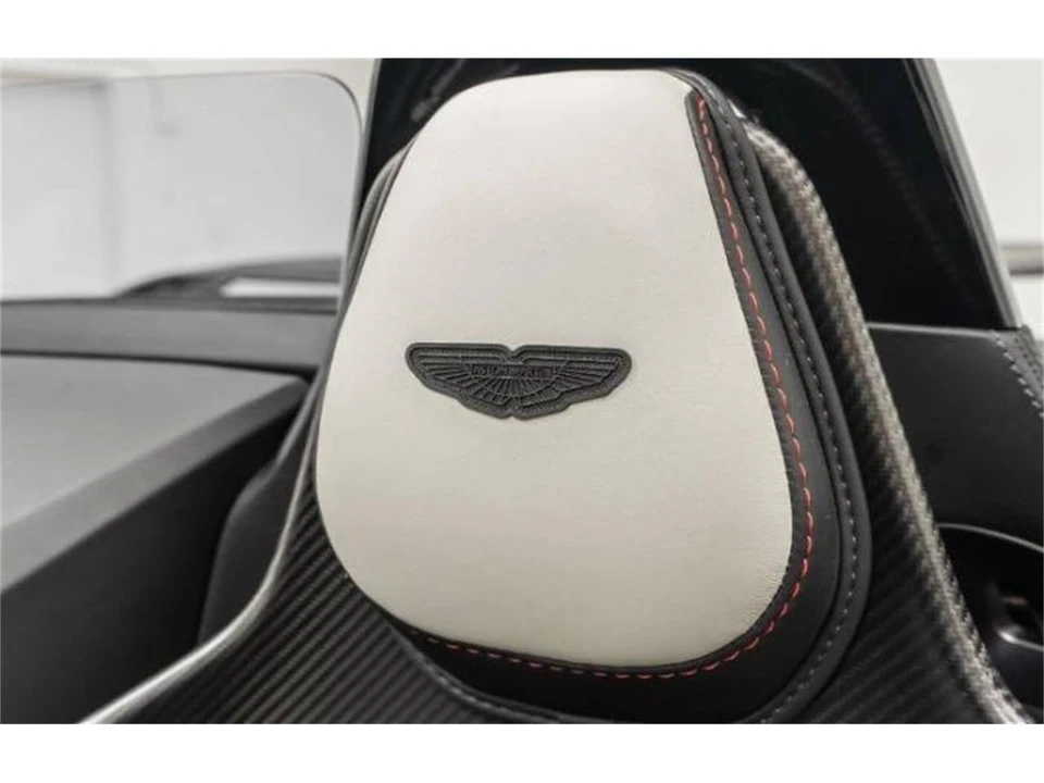 2023 Aston Martin V8 Vantage (2019+) - Image 10 of 30