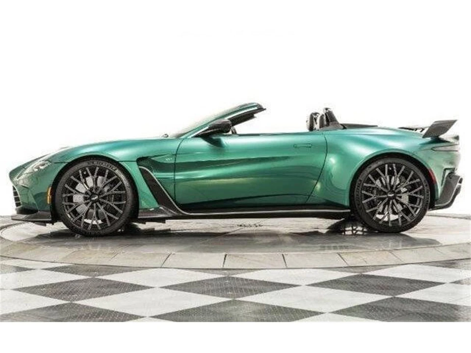 2023 Aston Martin V8 Vantage (2019+) - Image 2 of 30