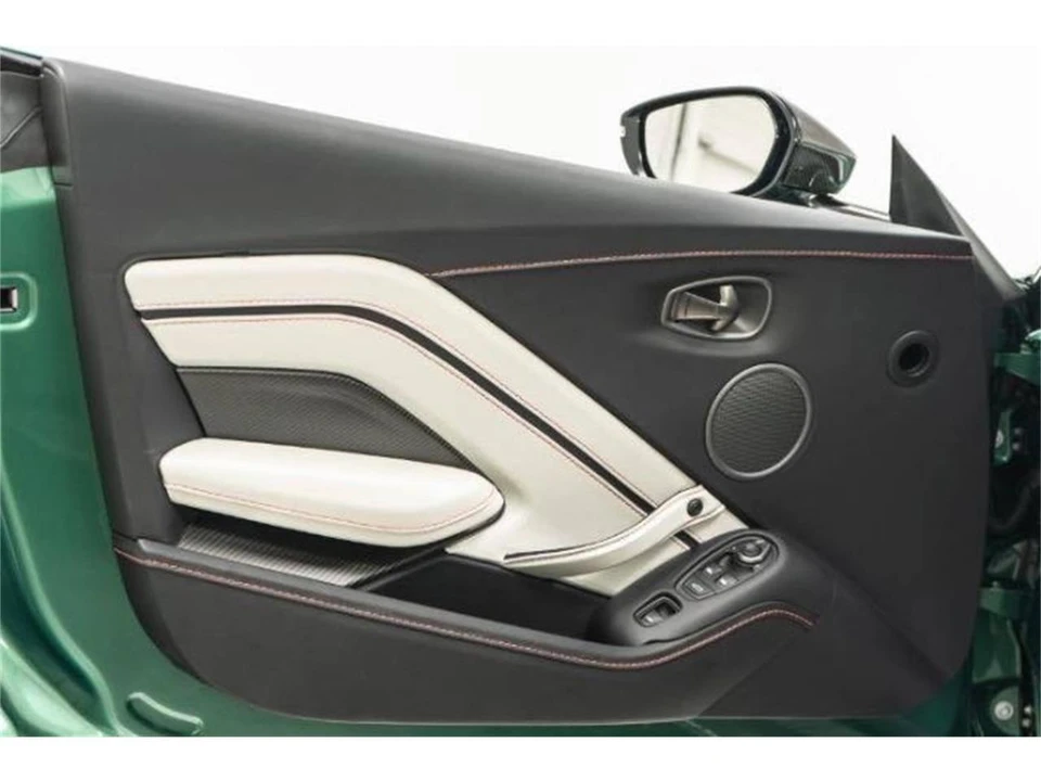 2023 Aston Martin V8 Vantage (2019+) - Image 15 of 30