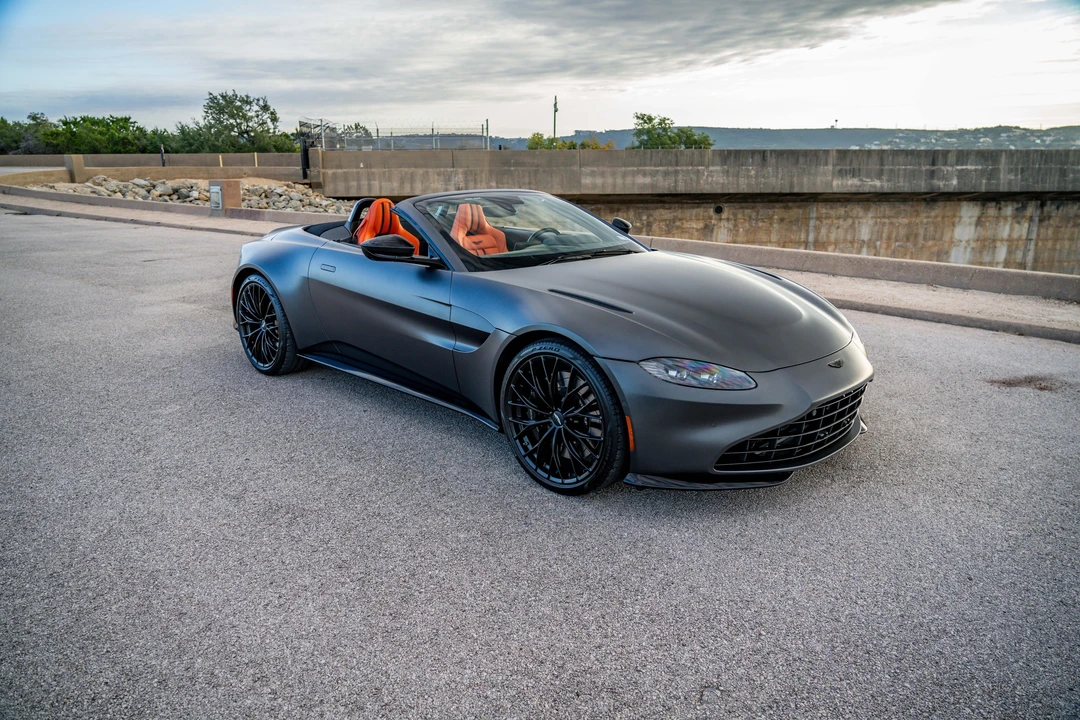 2023 Aston Martin V8 Vantage (2019+) - Image 13 of 31