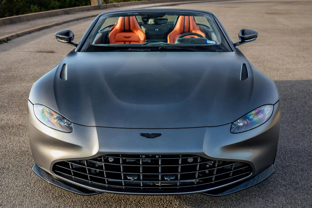 2023 Aston Martin V8 Vantage (2019+) - Image 2 of 31