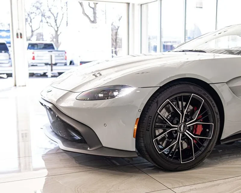 2023 Aston Martin Vantage - Image 3 of 18