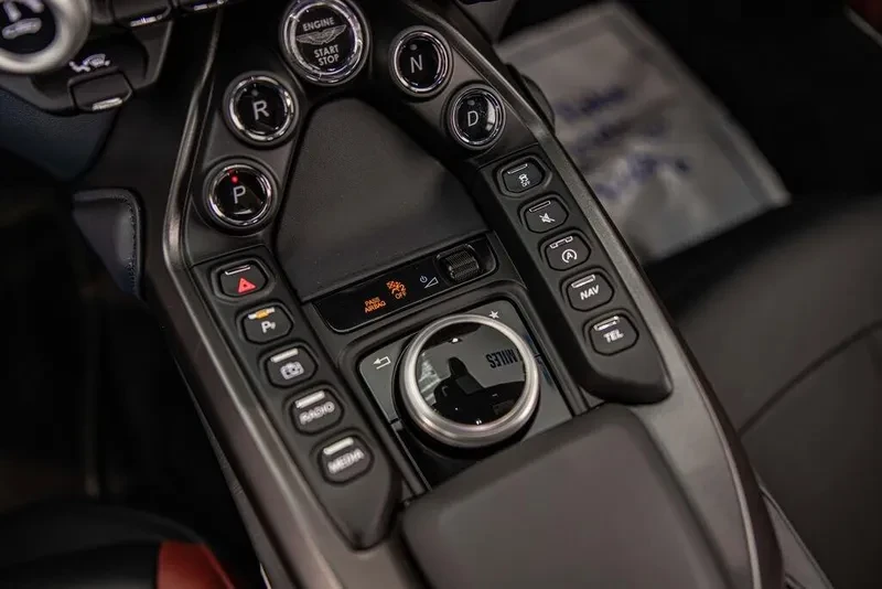 2023 Aston Martin Vantage - Image 17 of 18