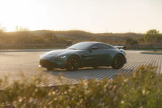 2023 Aston Martin V8 Vantage (2019+) - Image 3 of 31