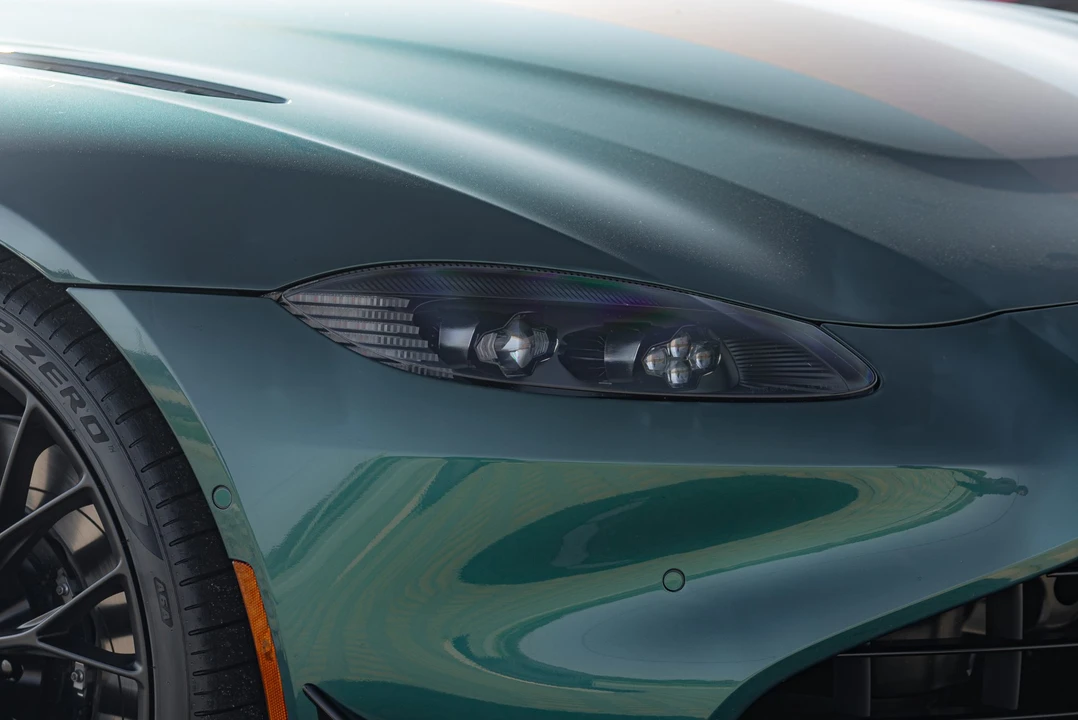 2023 Aston Martin V8 Vantage (2019+) - Image 18 of 31