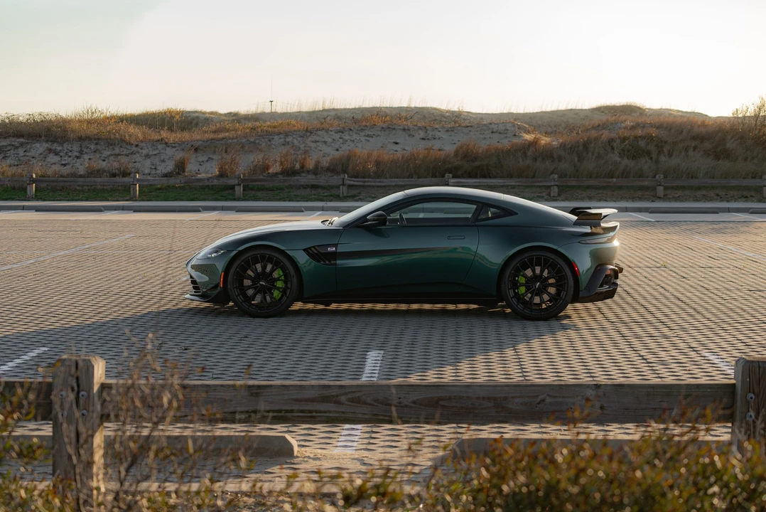 2023 Aston Martin V8 Vantage (2019+) - Image 5 of 31