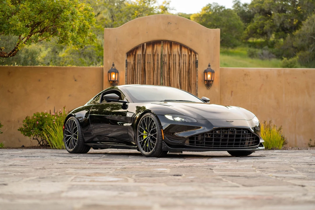 2023 Aston Martin V8 Vantage (2019+) - Image 17 of 31