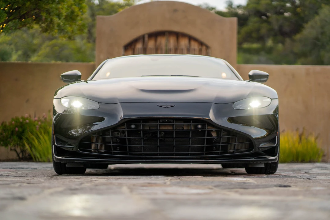 2023 Aston Martin V8 Vantage (2019+) - Image 13 of 31