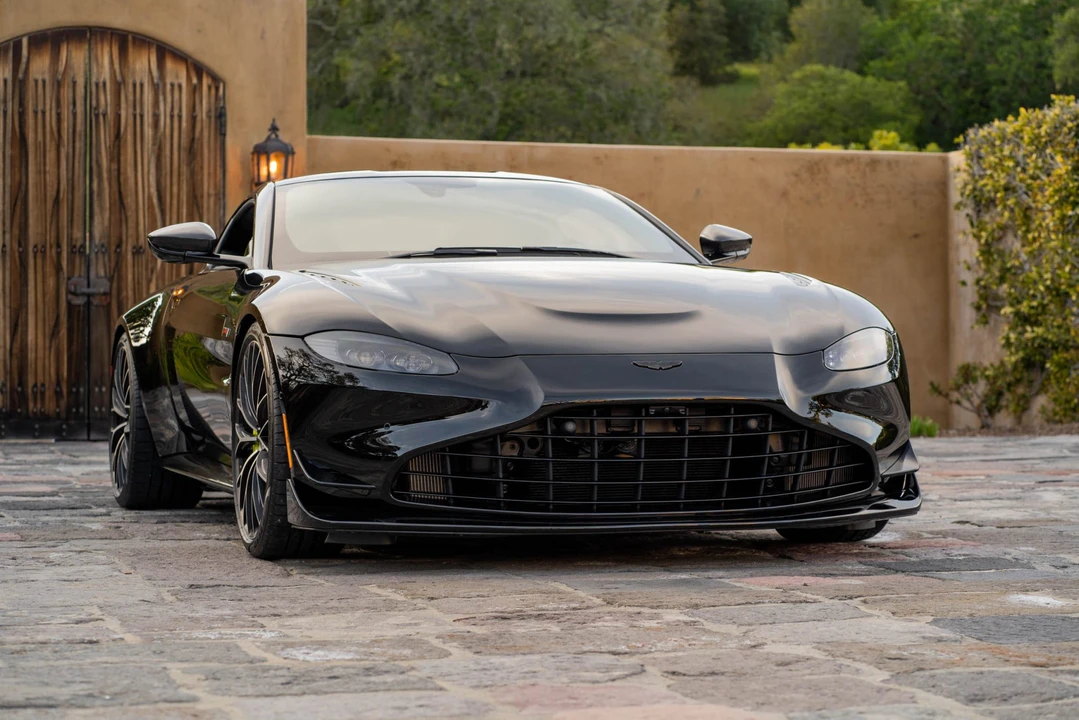 2023 Aston Martin V8 Vantage (2019+) - Image 14 of 31