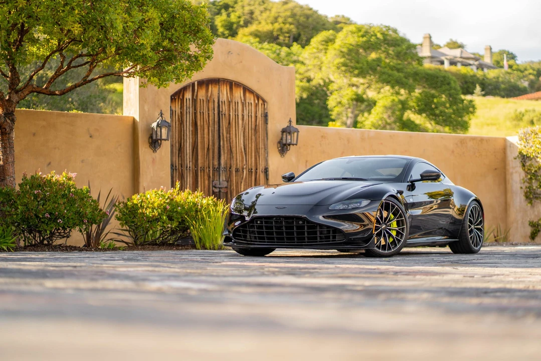 2023 Aston Martin V8 Vantage (2019+) - Image 5 of 31