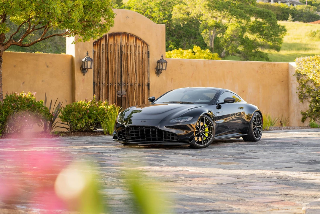 2023 Aston Martin V8 Vantage (2019+) - Image 4 of 31