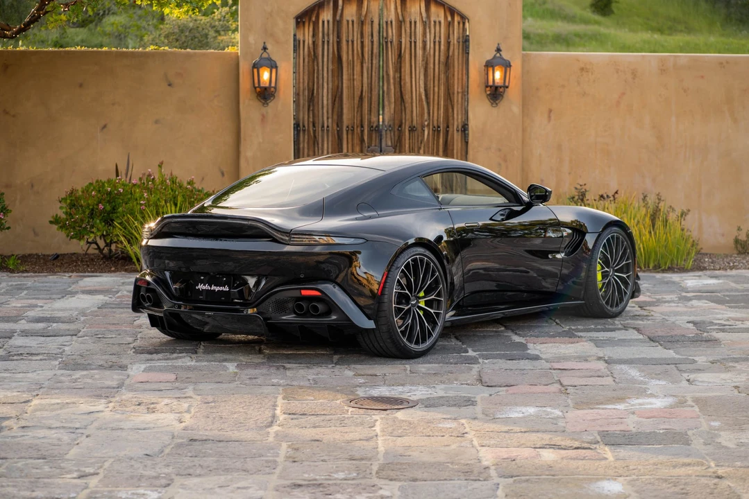 2023 Aston Martin V8 Vantage (2019+) - Image 23 of 31
