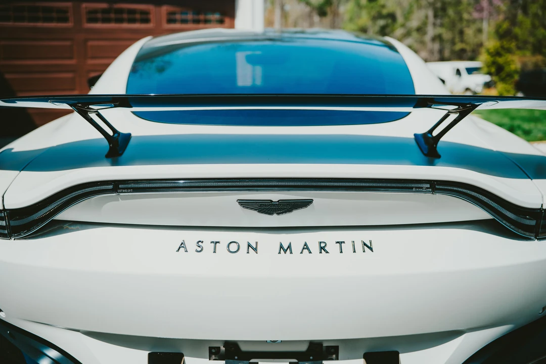 2023 Aston Martin V8 Vantage (2019+) - Image 25 of 31