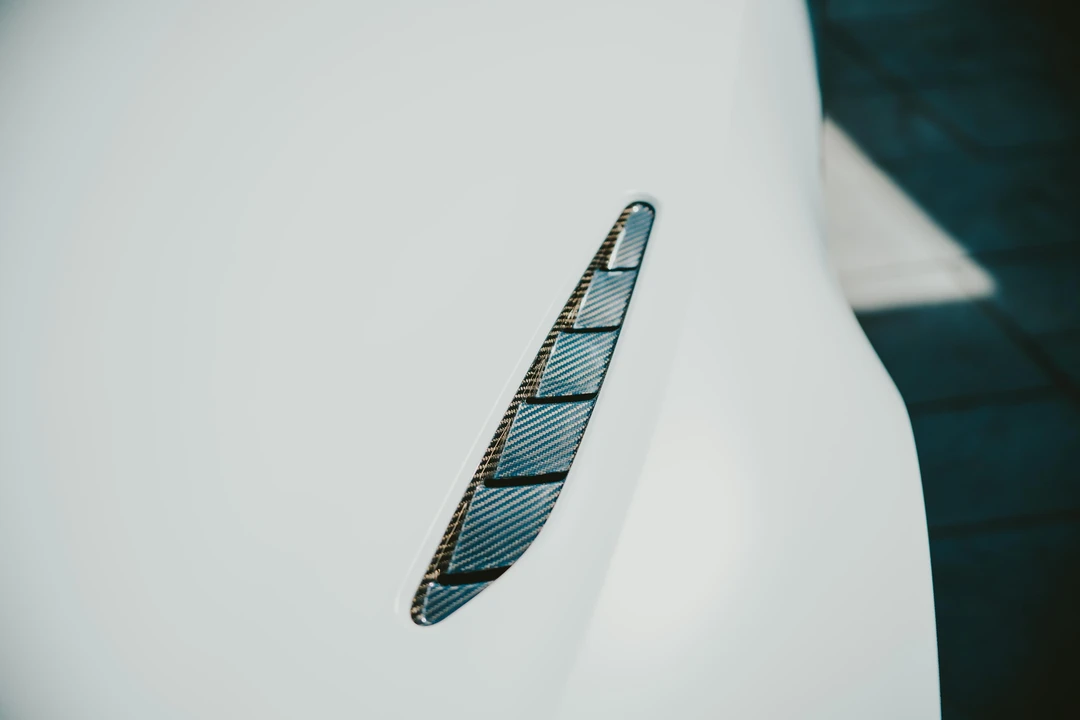 2023 Aston Martin V8 Vantage (2019+) - Image 15 of 31