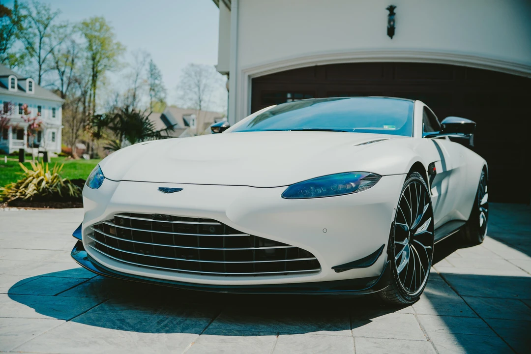 2023 Aston Martin V8 Vantage (2019+) - Image 8 of 31